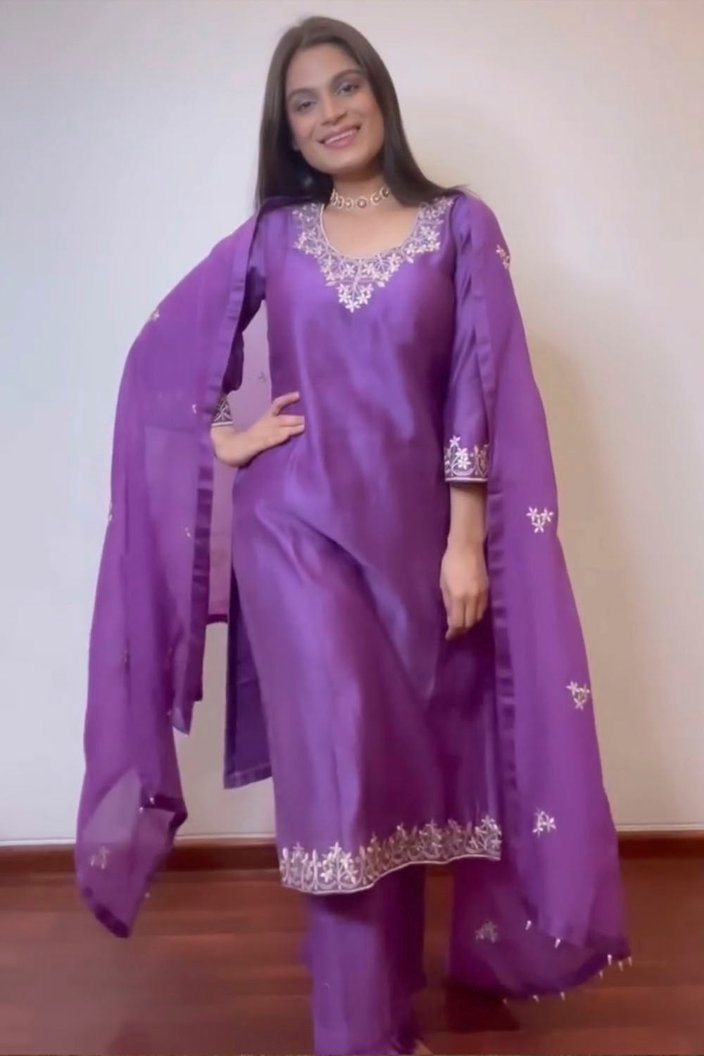 Srishti Dixit in Violet Silk Chanderi Embroidered Kurta Set With Silk Organza Dupatta