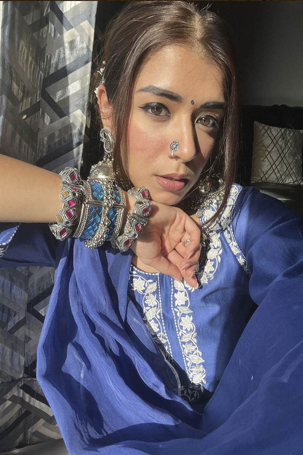 Sukhmani Gambhir in Royal Blue Silk Chanderi Embroidered Kurta Set With Silk Organza Dupatta