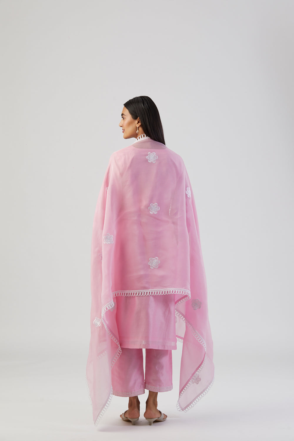 Tina Kakkad in Powder Pink Boota Embroidery Kurta Set