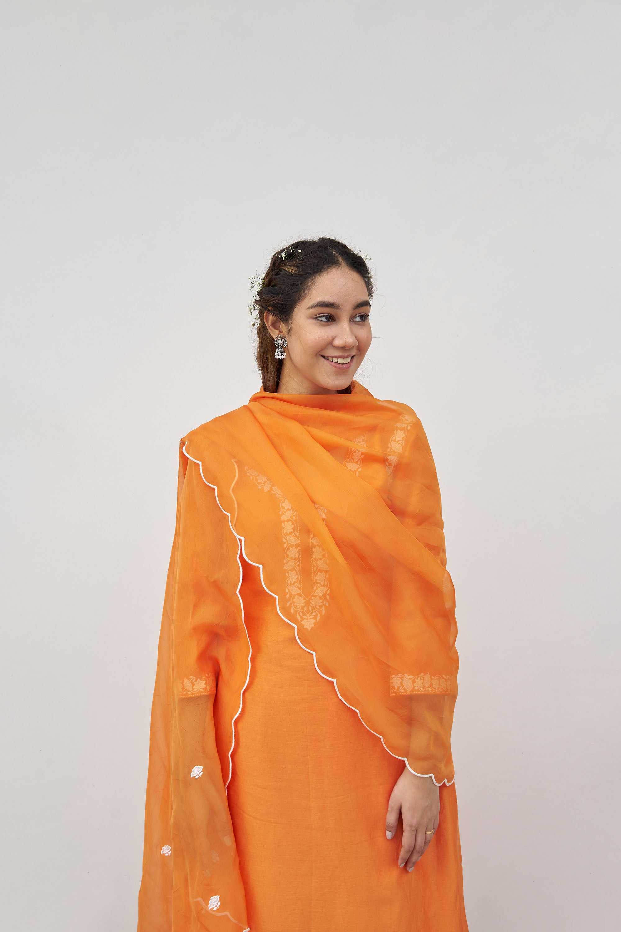 Orange Silk Chanderi Embroidered Kurta Set With Silk Organza Dupatta (Set of 3)